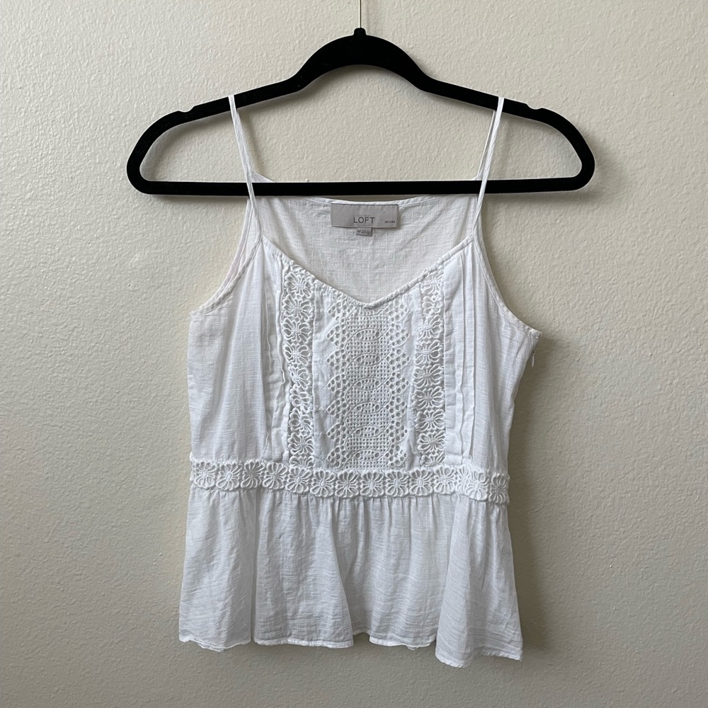 Loft 4P Small 100% cotton white embroidered top